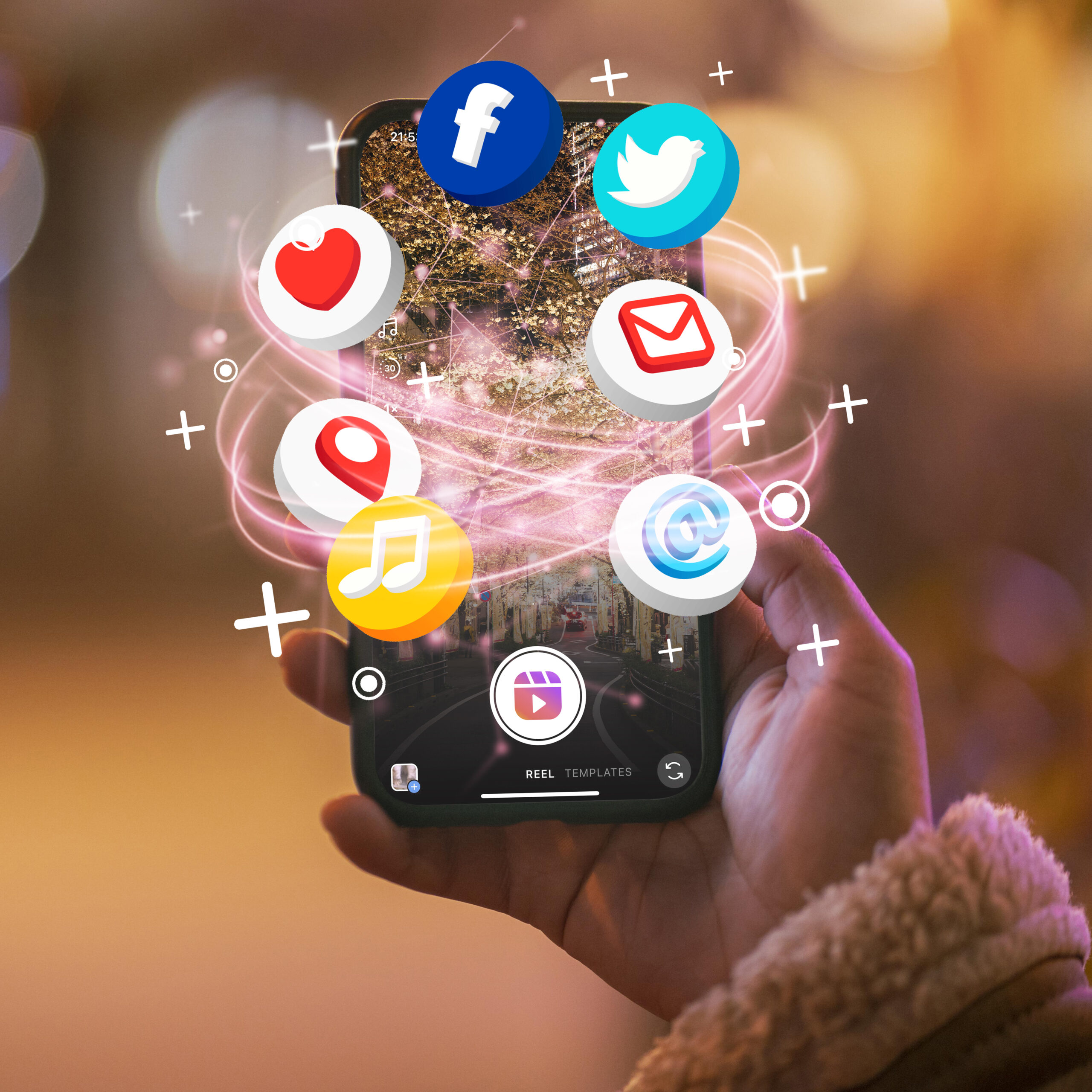 hand-holding-smartphone-social-media-concept sosyal medya yönetimi